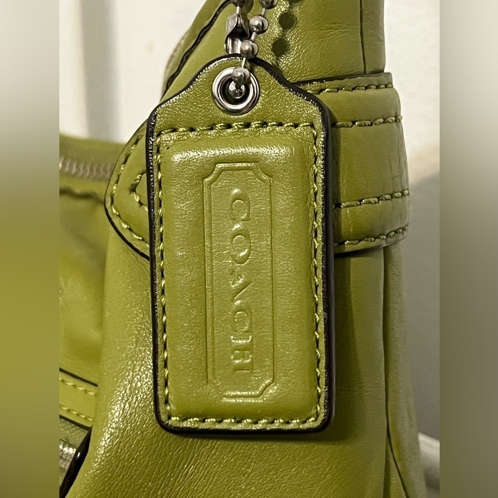Coach Green Apple Tote/shoulder Bag EUC - Picture 3 of 5